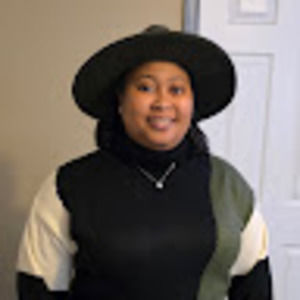 Meet your Posher, Denise